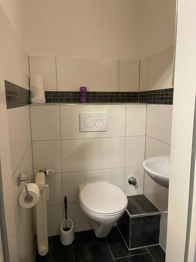 Apartment Dusseldorf-South - Self Check-In Düsseldorf Exterior foto